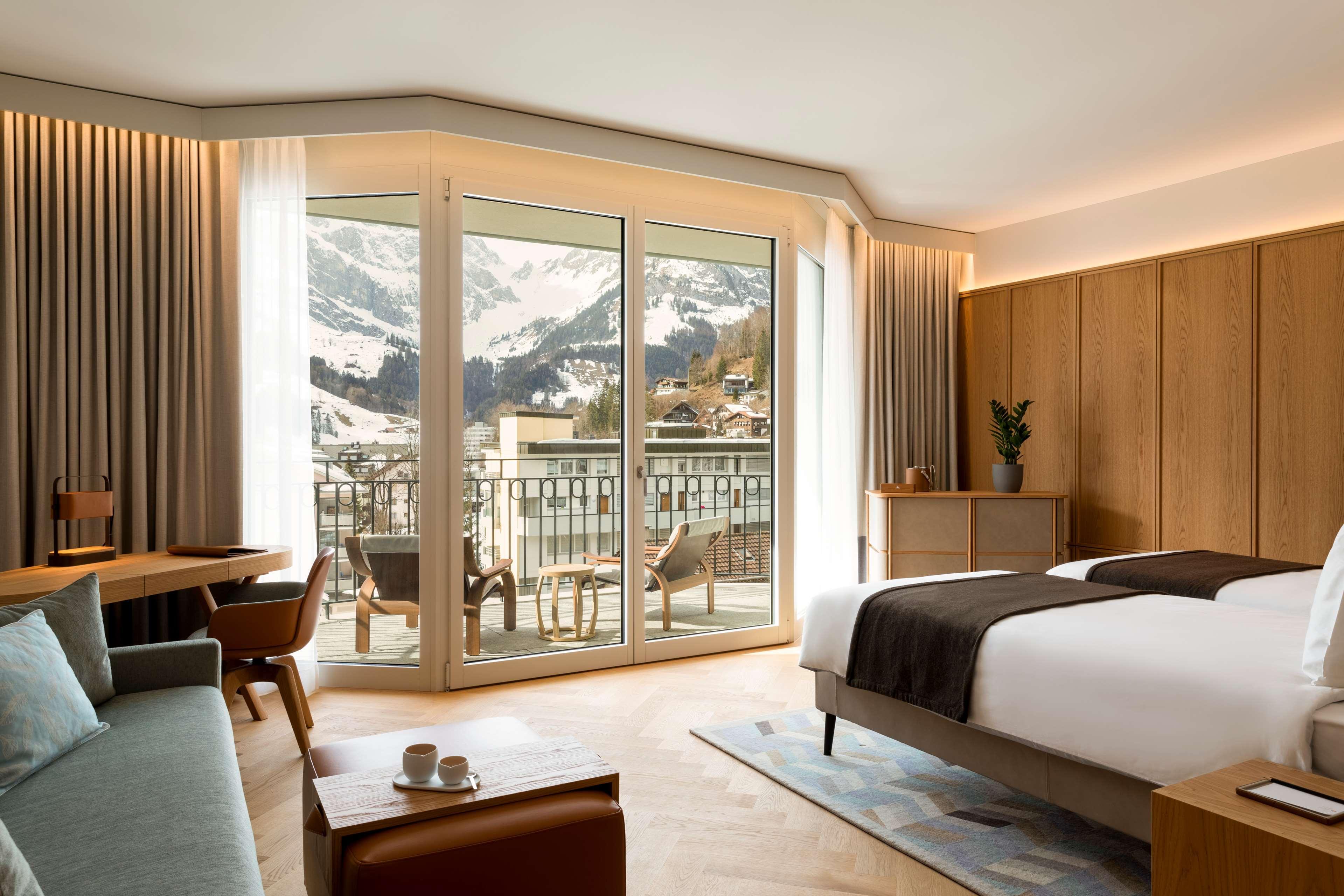 Kempinski Palace Hotel 5*